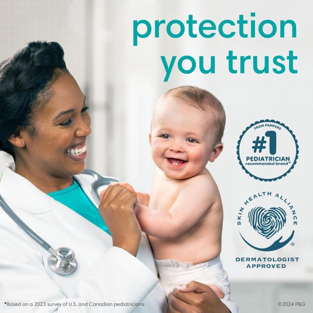 Pampers Baby Diapers - Pure Protection - Size 5, 132 Count, for up to 100% Leakproof, Premium Plant-based Skin Protection